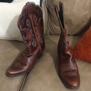 Ariat cowgirl boots - brown